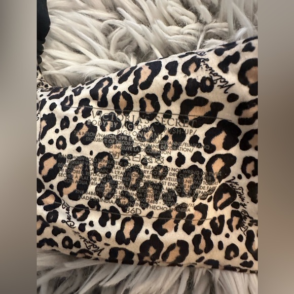 Victoria’s Secret Push Up Bra 36D Cheetah - Picture 8 of 8